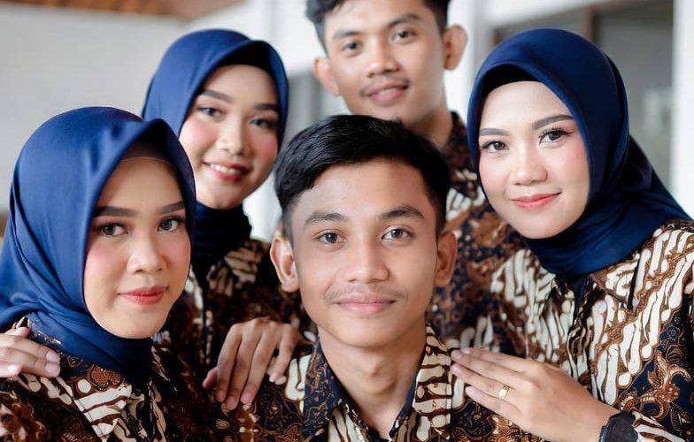Jasa Print Sublimasi Batik Kantor Surabaya Sidoarjo: Solusi Seragam Premium Bebas Luntur